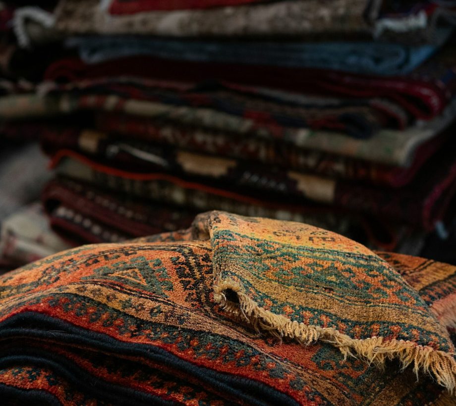 mina-rad-24-buXr_1TE-unsplash